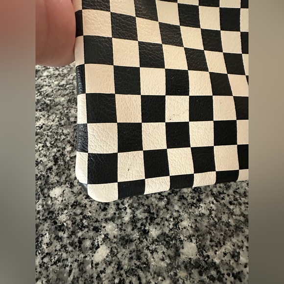 Clare V Checker wallet pouch with tabs and strap - Picture 6 of 9